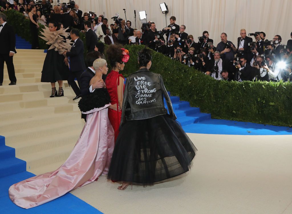 Laura Kim of Valentino and Monse had a tribute on the back of her jacket<br>